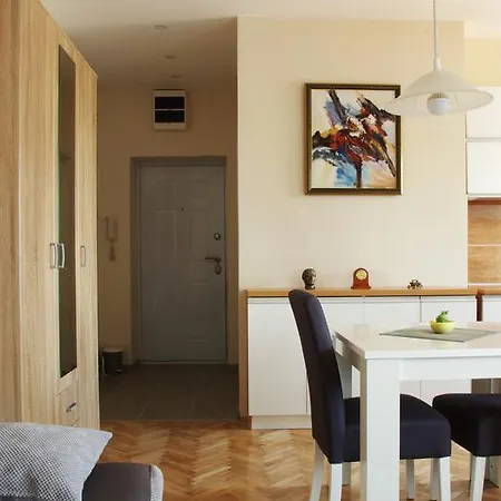 Apartment Square