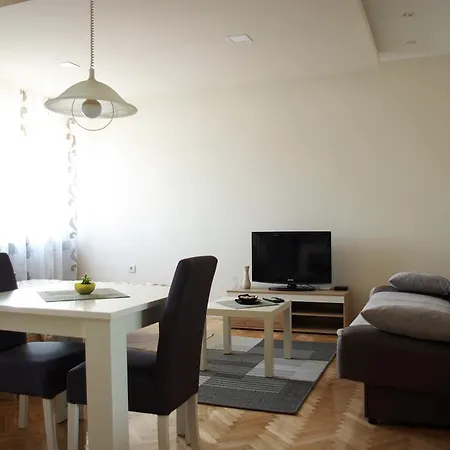 Square Apartment Nis